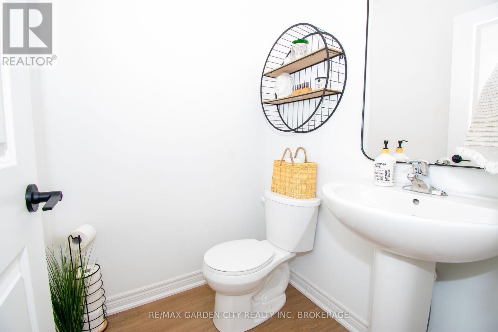 15 Lymburner Street, Pelham (Fonthill), Ontario L3E 0G7 - Photo 18 - X13148020