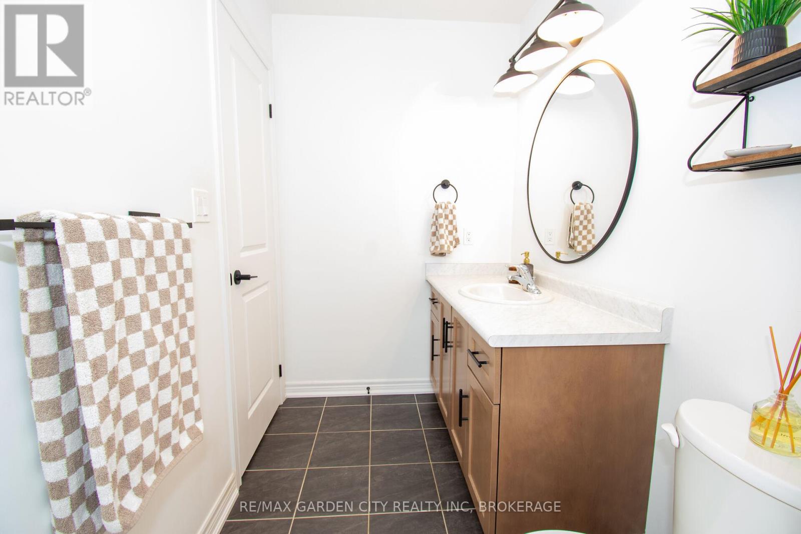 15 Lymburner Street, Pelham (Fonthill), Ontario L3E 0G7 - Photo 23 - X13148020