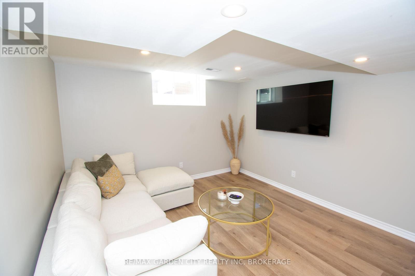 15 Lymburner Street, Pelham (Fonthill), Ontario L3E 0G7 - Photo 34 - X13148020