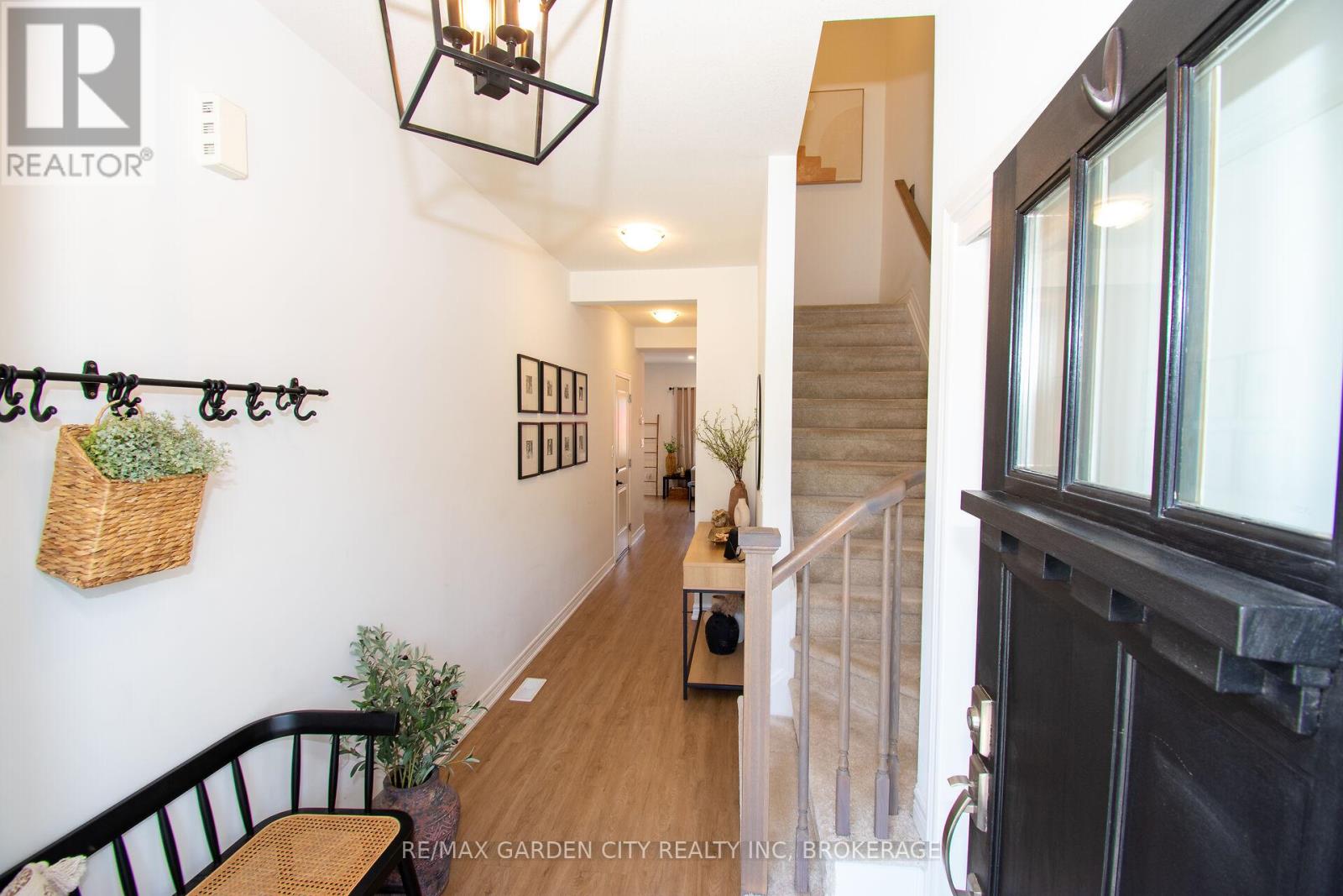 15 Lymburner Street, Pelham (Fonthill), Ontario L3E 0G7 - Photo 5 - X13148020