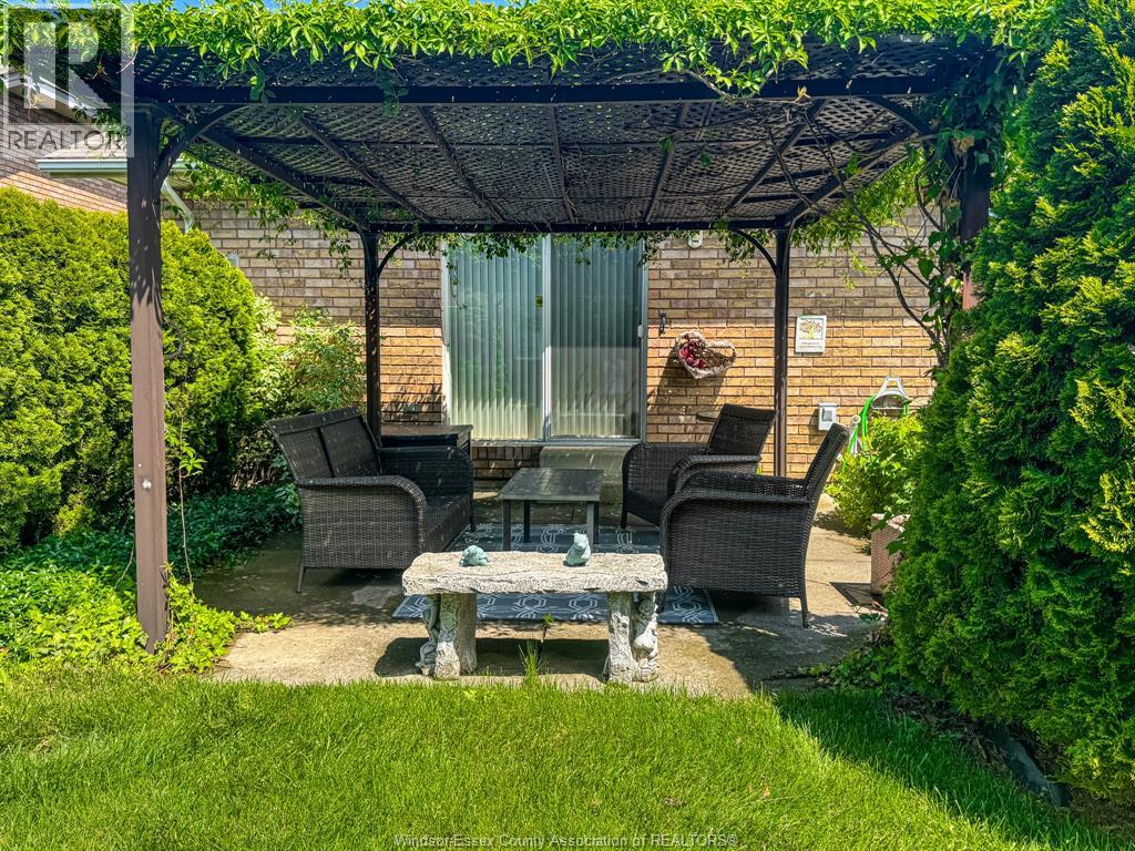 11445 Arvilla, Windsor, Ontario  N8P 1L5 - Photo 32 - 26011407