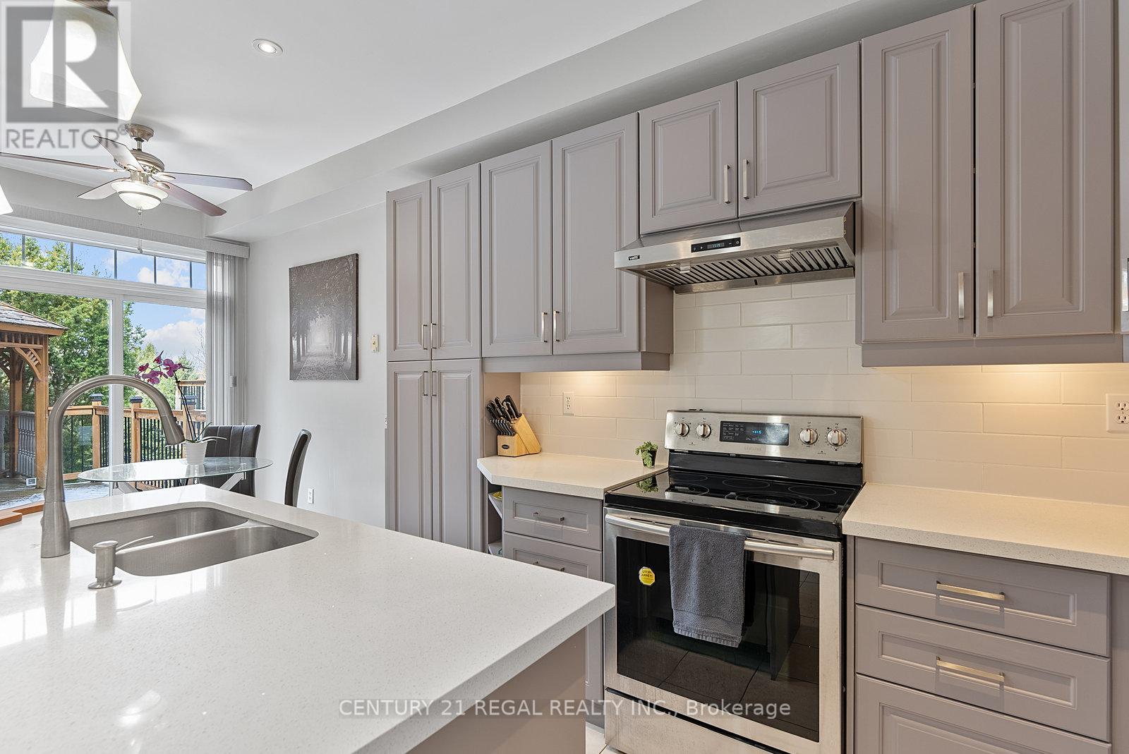 42 Ballymore Drive, Aurora, Ontario  L4G 7E6 - Photo 20 - N13147952