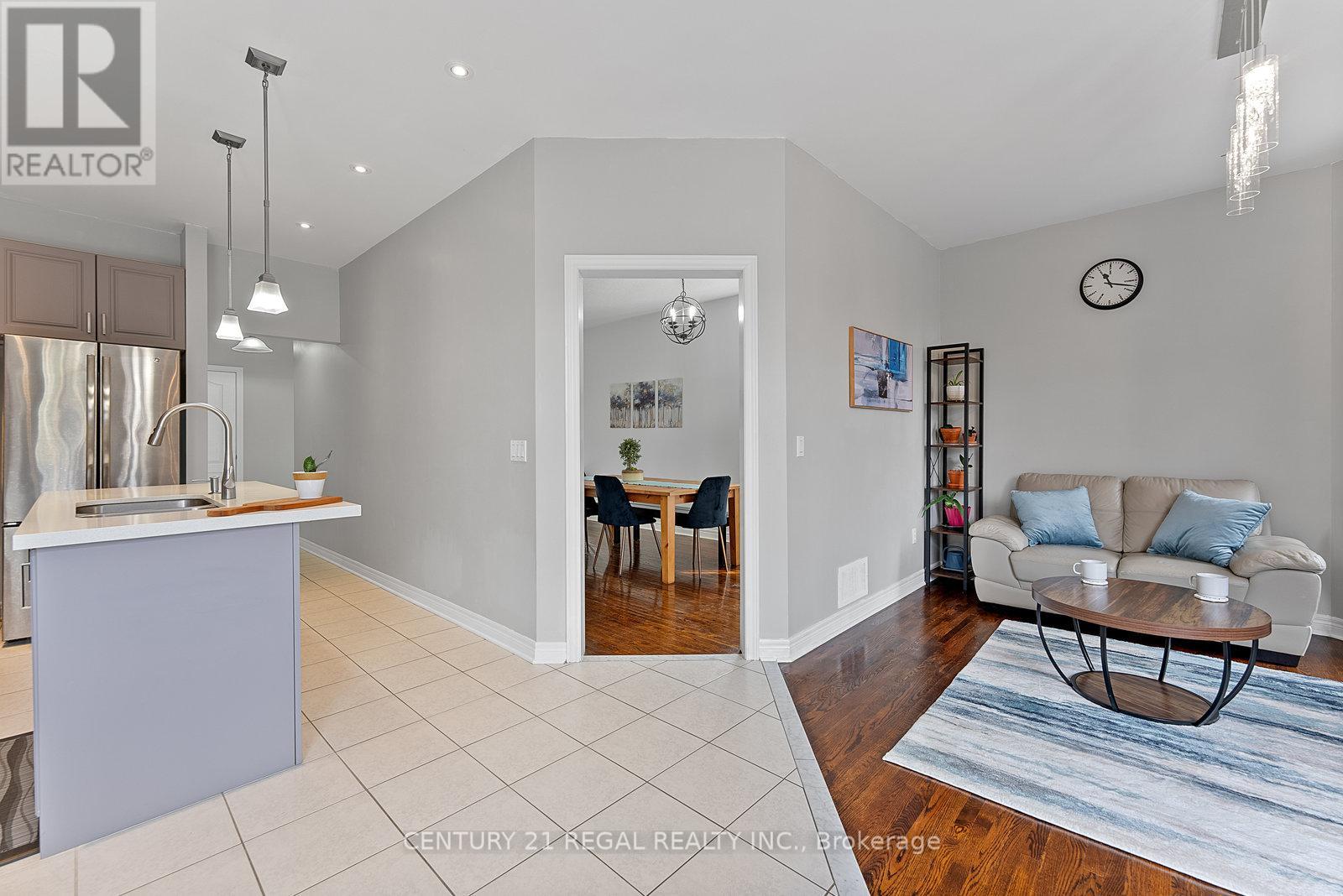 42 Ballymore Drive, Aurora, Ontario  L4G 7E6 - Photo 24 - N13147952