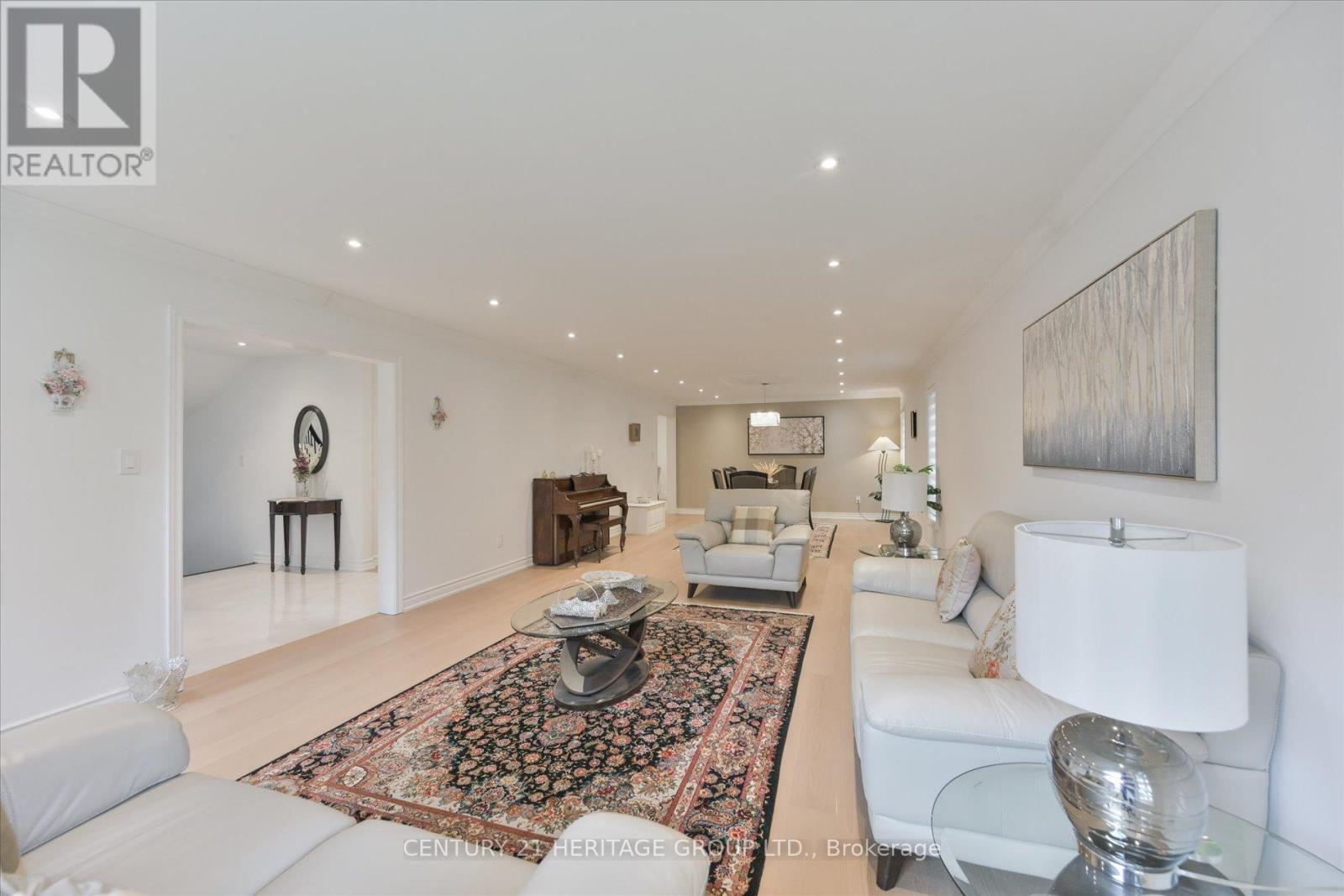 22 Tannery Court, Richmond Hill, Ontario  L4C 7V4 - Photo 8 - N13147960