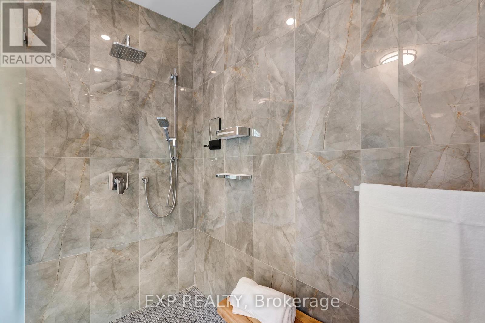 18 Gosling Road, Vaughan, Ontario  L6A 1E2 - Photo 24 - N13148082