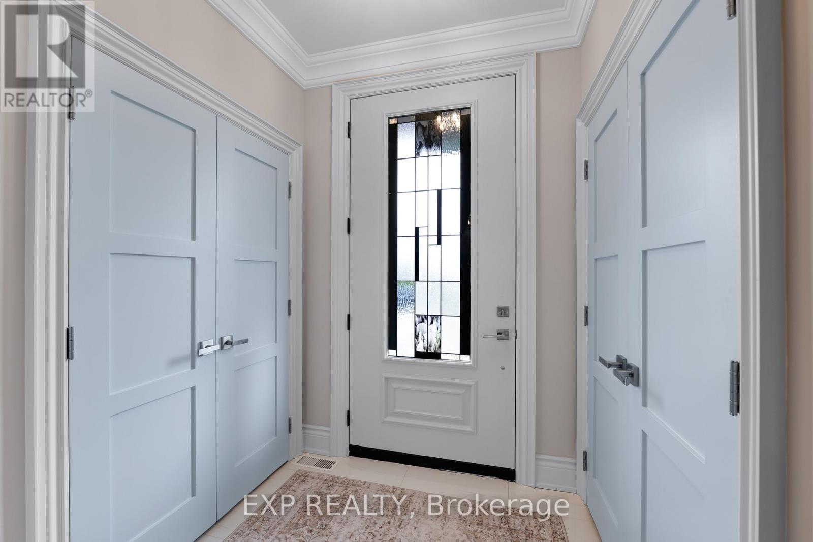 18 Gosling Road, Vaughan, Ontario  L6A 1E2 - Photo 3 - N13148082