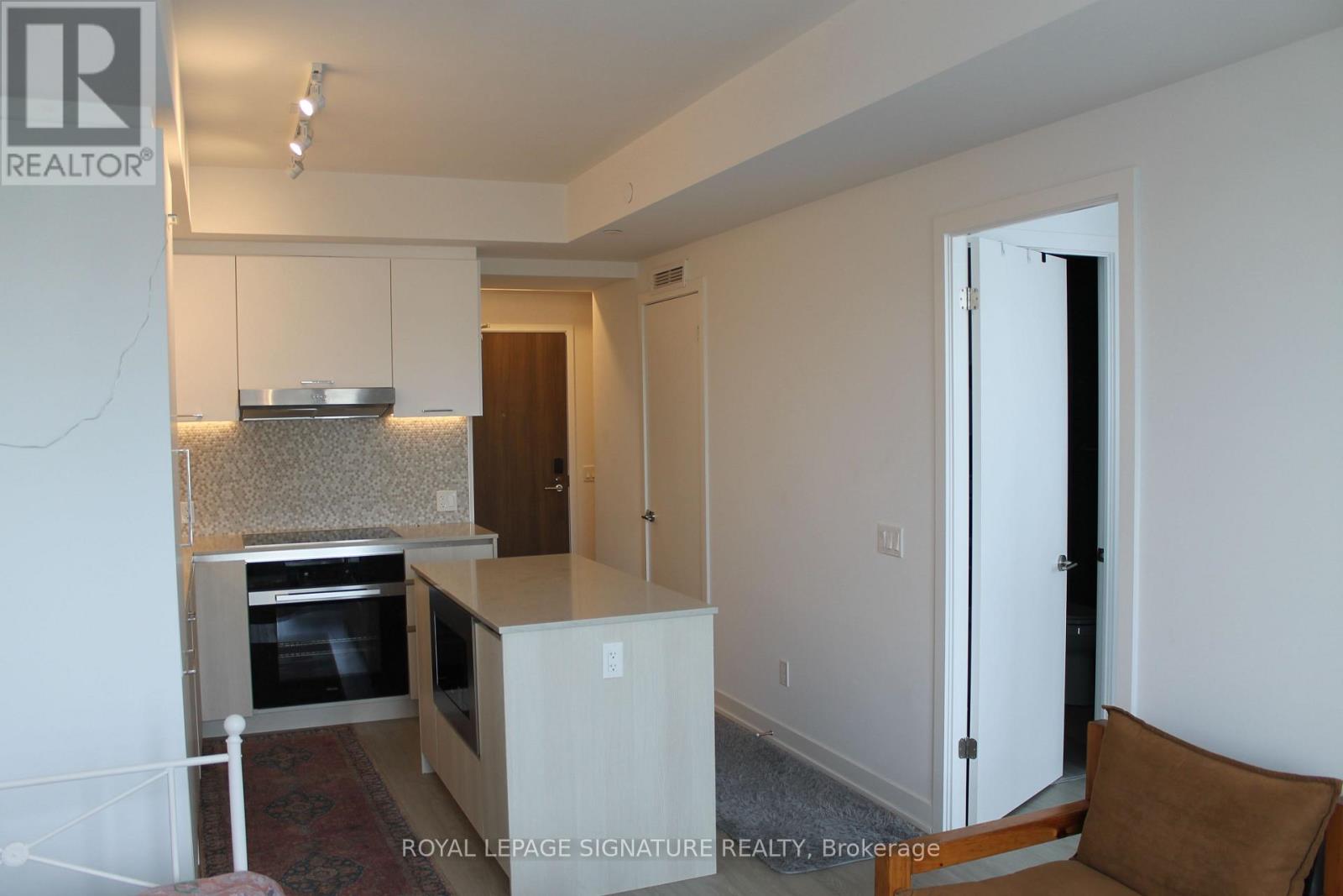 215 - 8188 Yonge Street, Vaughan, Ontario  L4J 1W5 - Photo 7 - N13148084