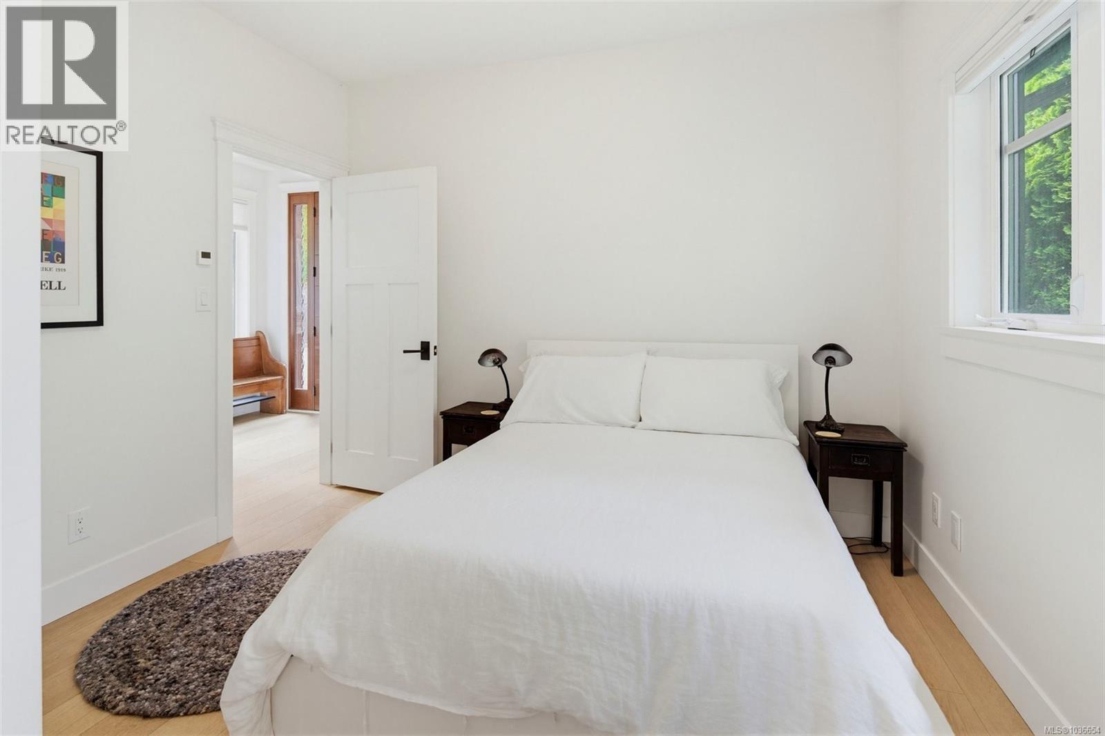 1217 Hewlett Pl, Oak Bay, British Columbia  V8S 4P6 - Photo 12 - 1036654