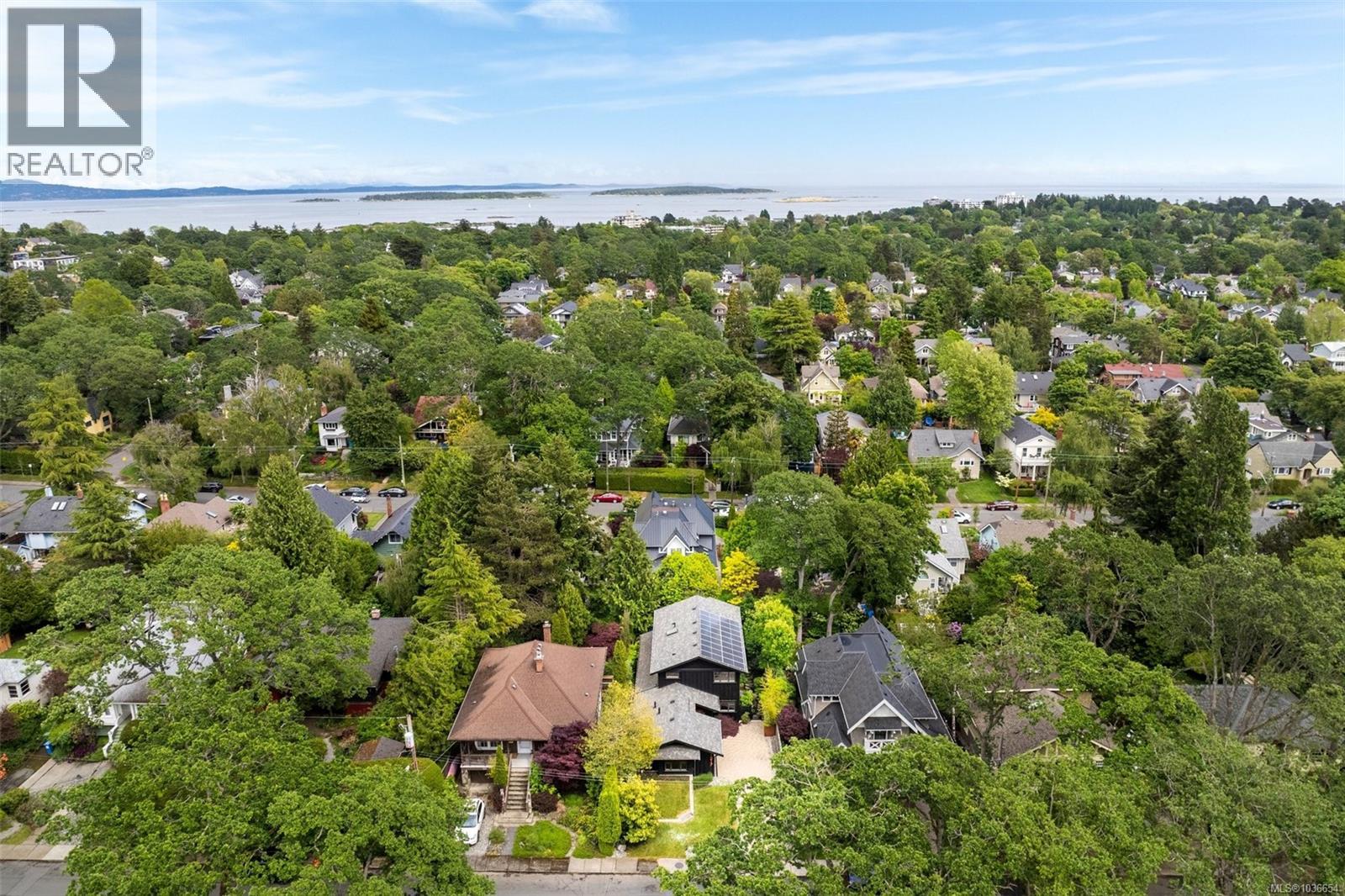 1217 Hewlett Pl, Oak Bay, British Columbia  V8S 4P6 - Photo 54 - 1036654