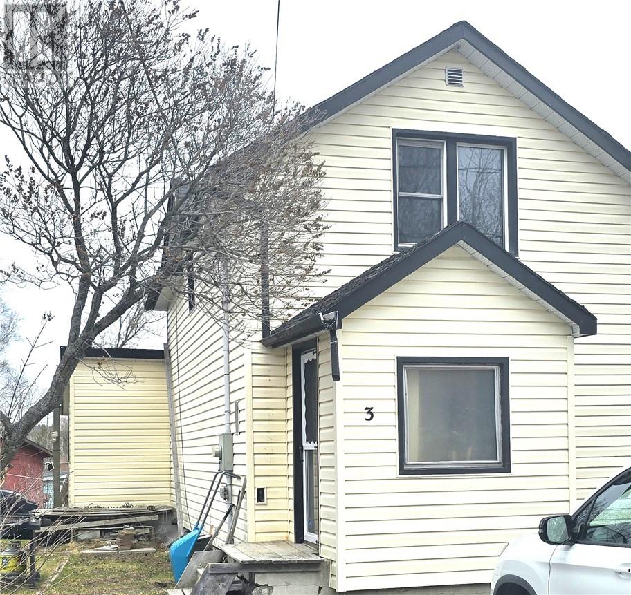 3 Stull, Capreol, Ontario