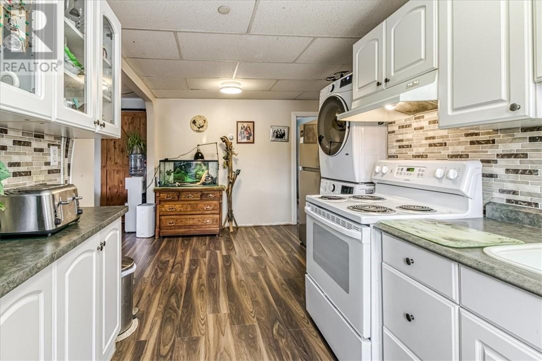 690 Highway 144, Onaping, Ontario  P0M 2R0 - Photo 7 - 2127856