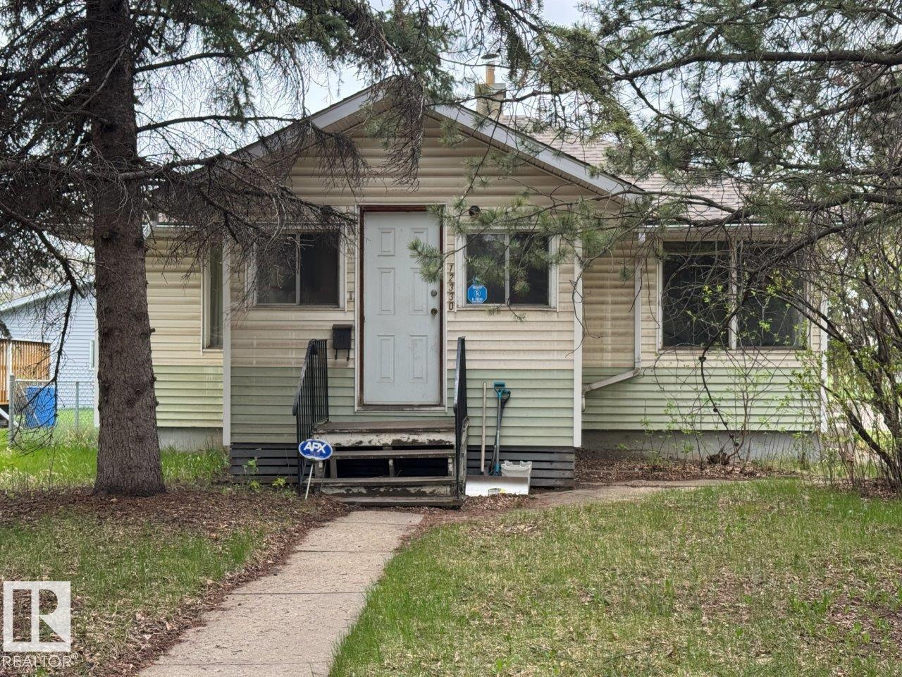 12330 106 ST NW, edmonton, Alberta