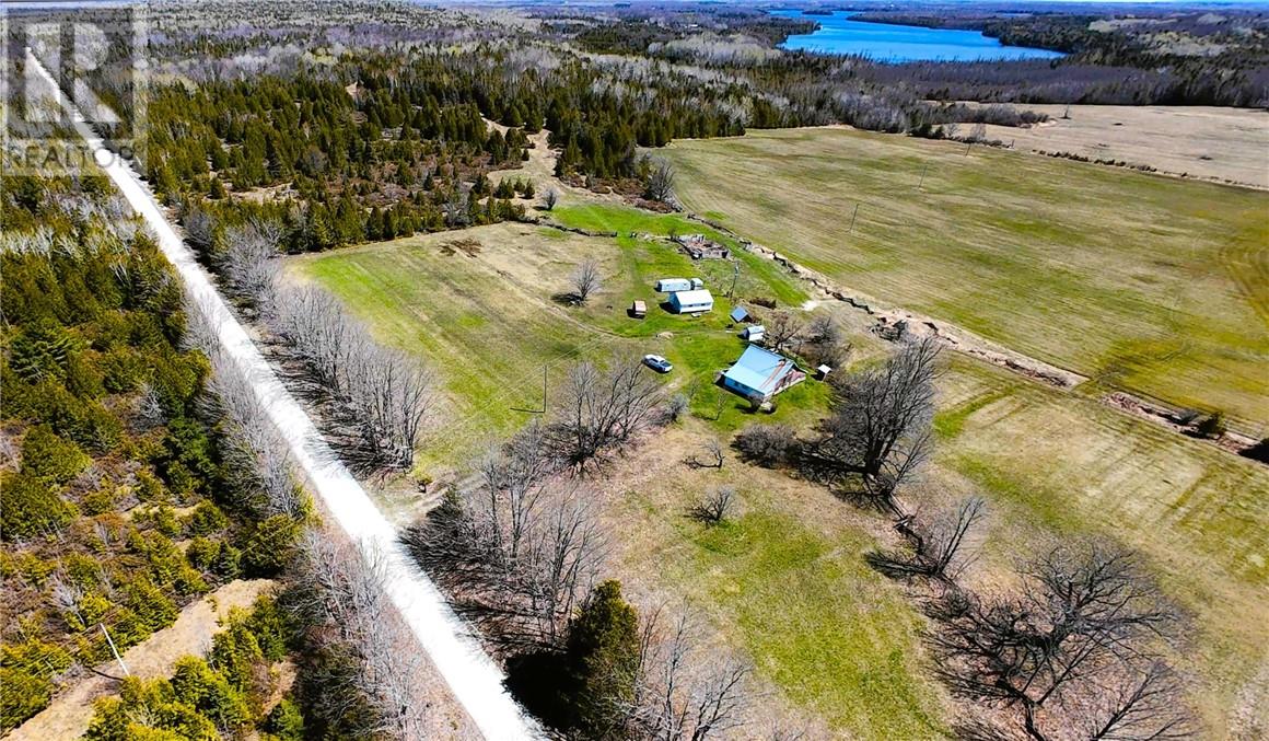 998 Emery Road, Gore Bay, Ontario P0P 1H0 - Photo 1 - 2127783