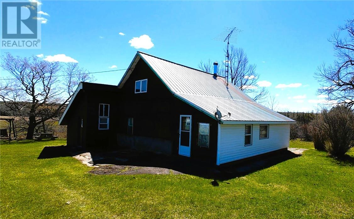 998 Emery Road, Gore Bay, Ontario P0P 1H0 - Photo 4 - 2127783