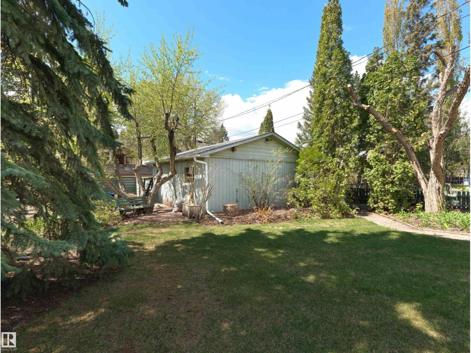9202 117 St Nw, Edmonton, Alberta  T6G 1S2 - Photo 35 - E4488716