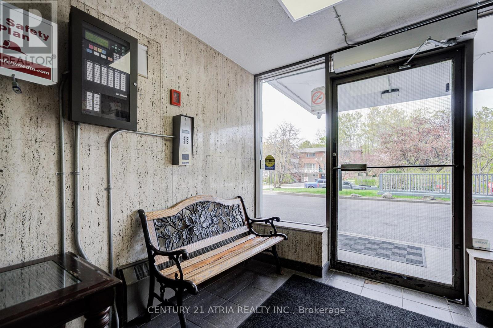 906 - 235 Grandravine Drive, Toronto, Ontario M3N 1J2 - Photo 6 - W13147946
