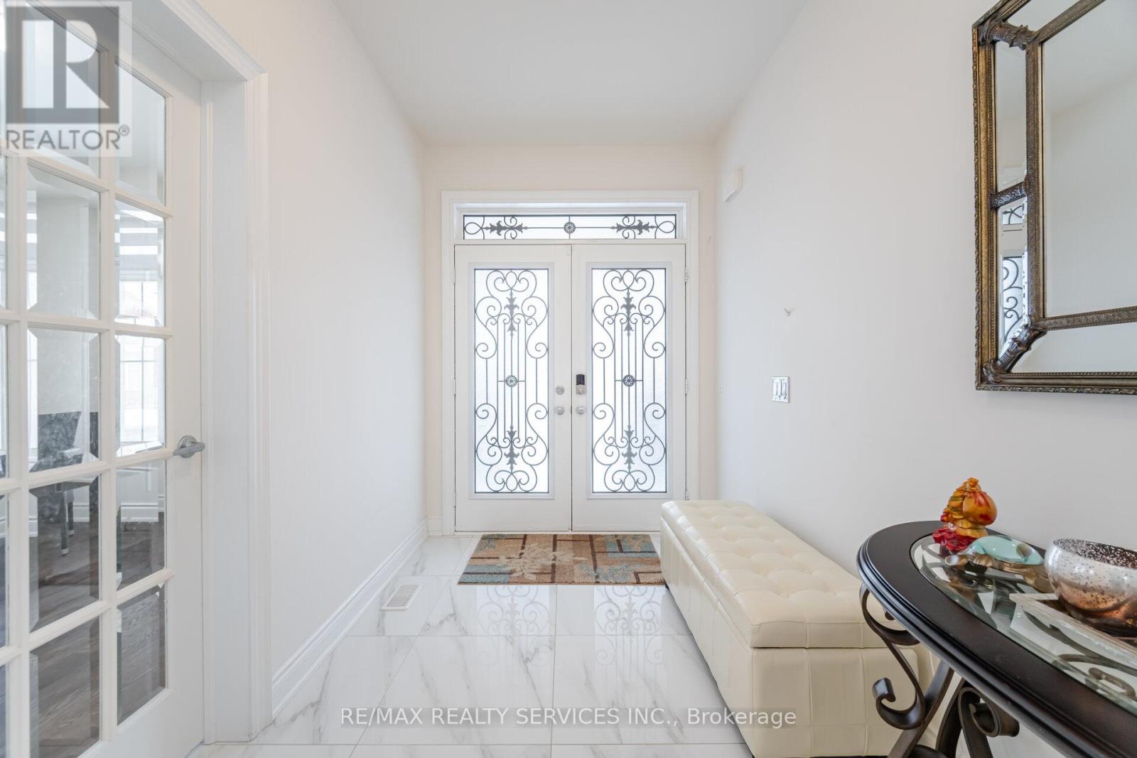 20 Royal Fern Crescent, Caledon, Ontario  L7C 4G7 - Photo 8 - W13148016