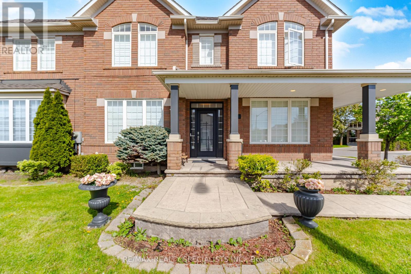 3855 Thomas Street, Mississauga, Ontario  L5M 7A6 - Photo 1 - W13148064