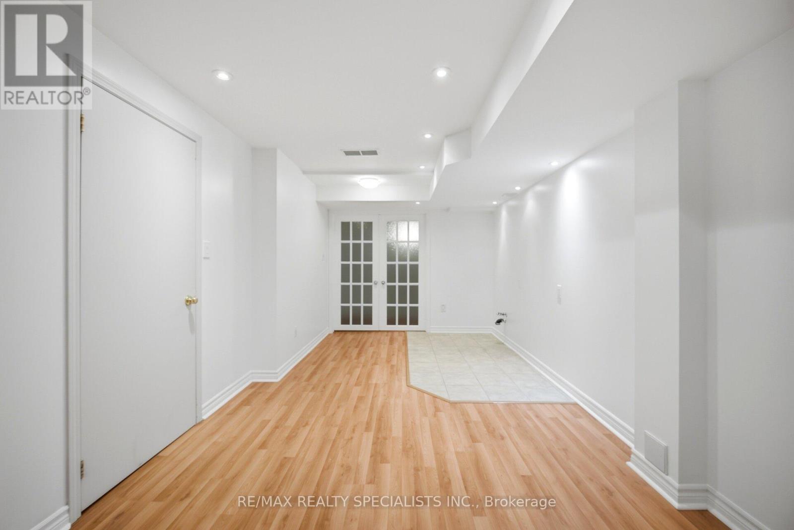 3855 Thomas Street, Mississauga, Ontario  L5M 7A6 - Photo 38 - W13148064