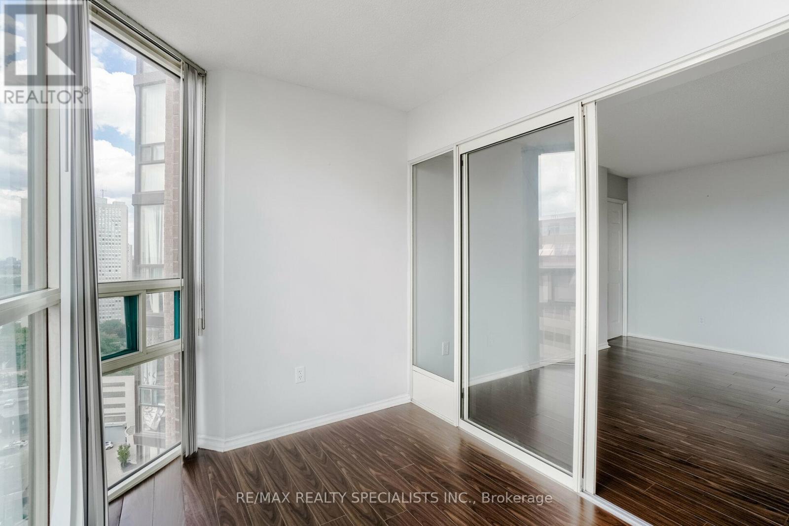 1808 - 265 Enfield Place, Mississauga, Ontario  L5B 3Y6 - Photo 17 - W13148074
