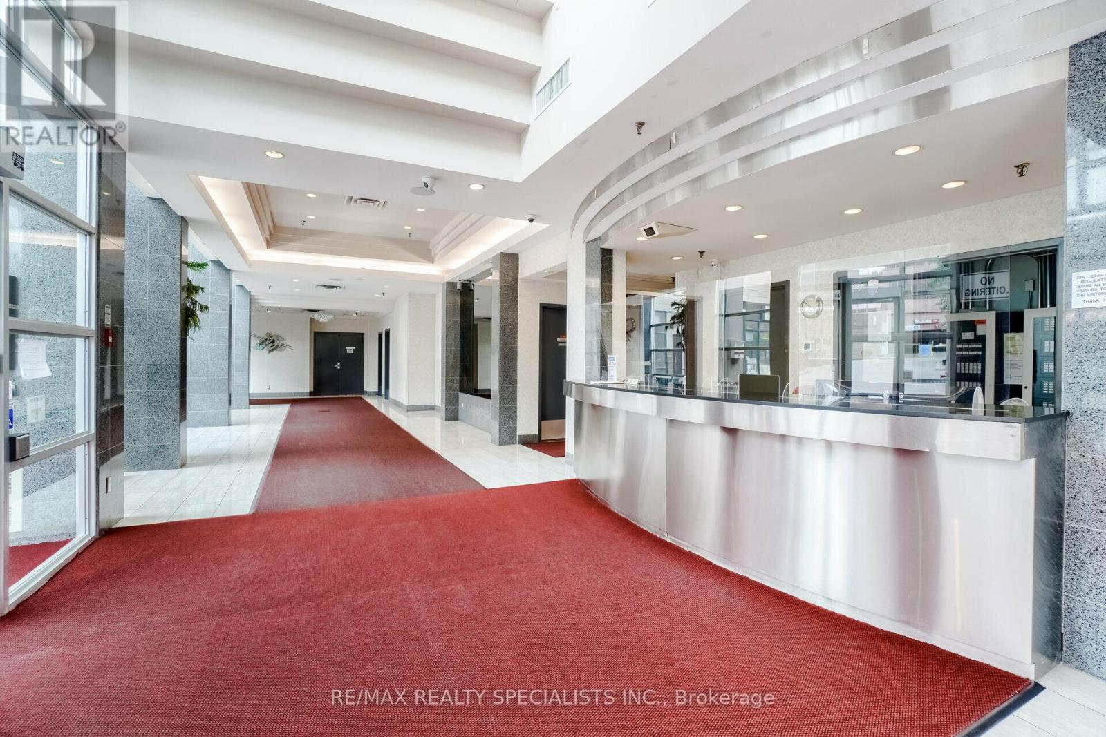 1808 - 265 Enfield Place, Mississauga, Ontario  L5B 3Y6 - Photo 3 - W13148074