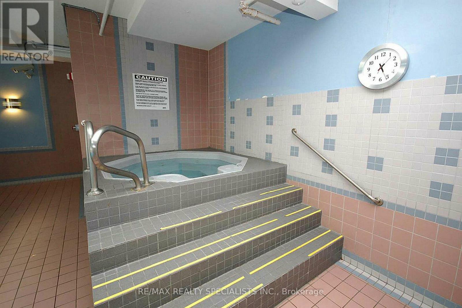 1808 - 265 Enfield Place, Mississauga, Ontario  L5B 3Y6 - Photo 35 - W13148074