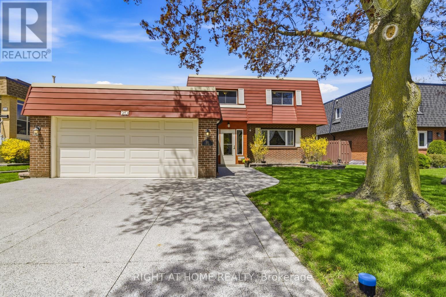 20 Tilley Drive, Toronto, Ontario  M1C 2G2 - Photo 2 - E13126044