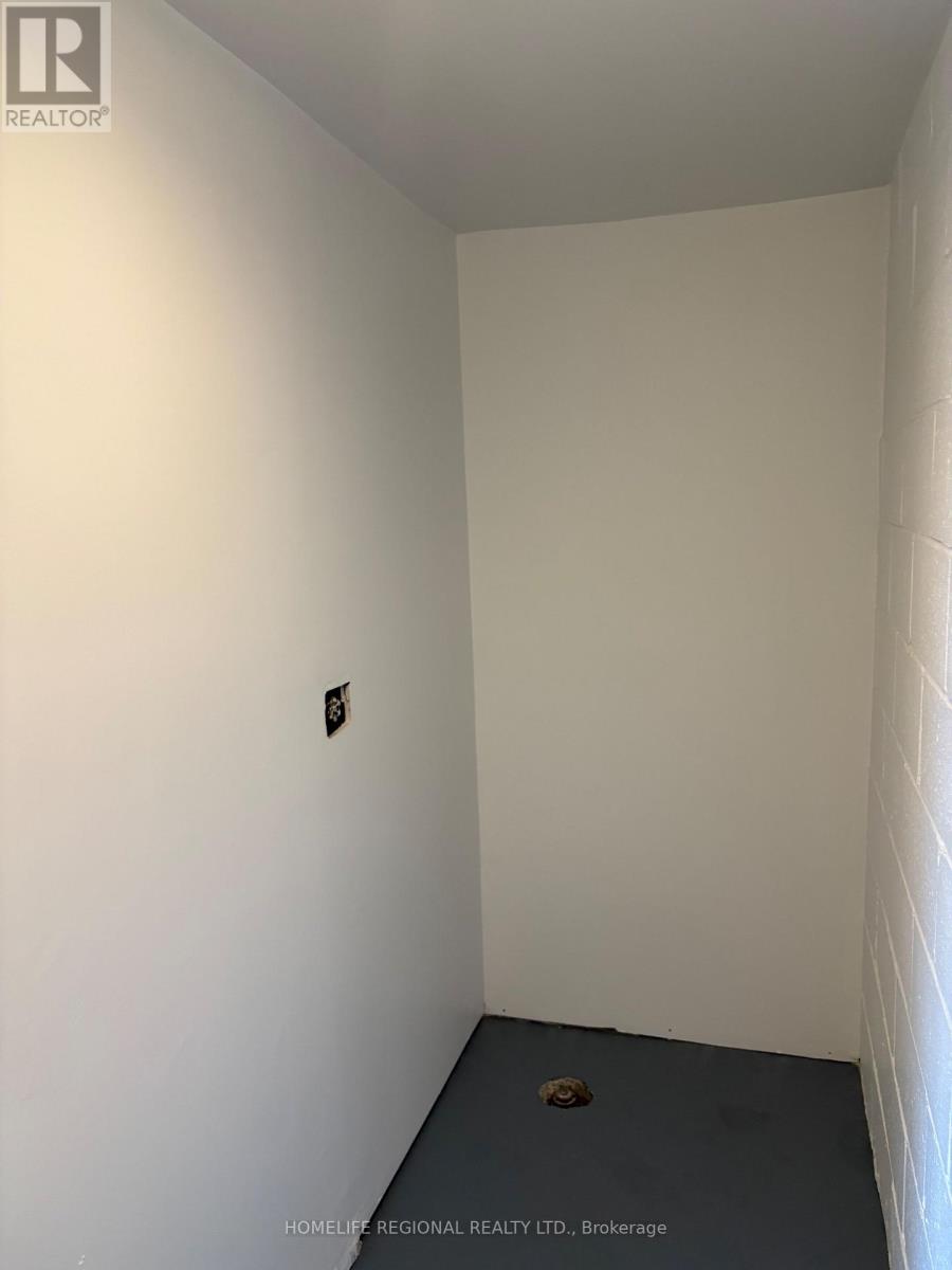 103 - 642 Rogers Road, Toronto, Ontario  M6M 1C2 - Photo 12 - W13124348