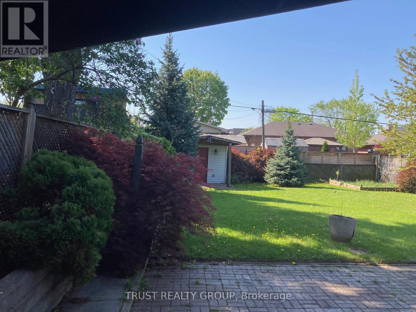 9 Del Ria Drive, Toronto, Ontario  M6L 1L9 - Photo 36 - W13146586