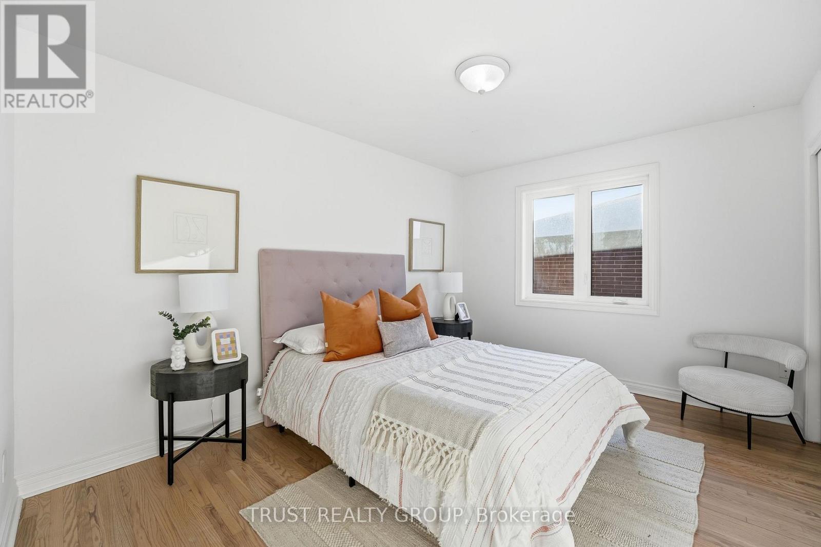 9 Del Ria Drive, Toronto, Ontario  M6L 1L9 - Photo 23 - W13146586