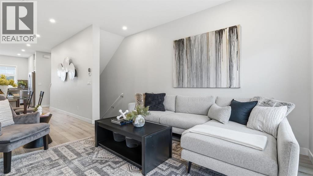 99 Les Jardins Park SE, Calgary, Alberta  T2C 5V3 - Photo 9 - A2300587