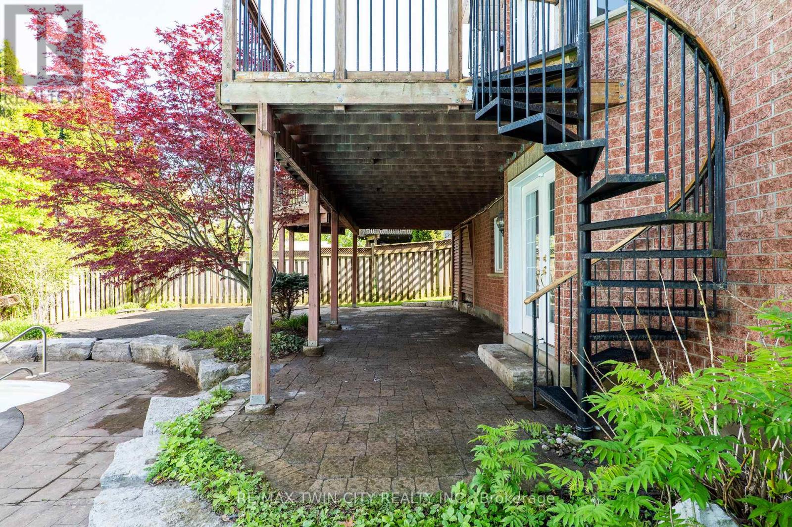 314 Old Chicopee Trail, Kitchener, Ontario  N2A 4C8 - Photo 43 - X13147942
