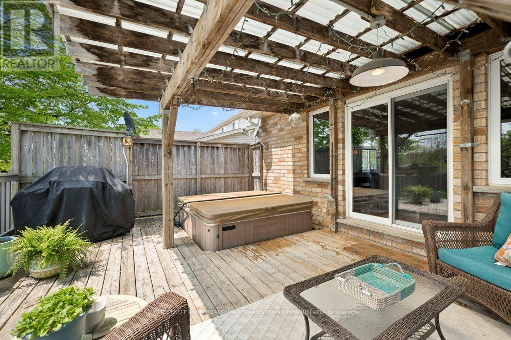76 Stiefelmeyer Crescent, Wilmot, Ontario  N3A 2L2 - Photo 38 - X13148098