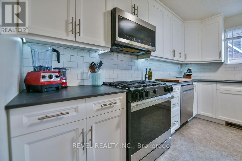 209 Sutherland Street, Timmins, Ontario  P0N 1C0 - Photo 7 - T13148274