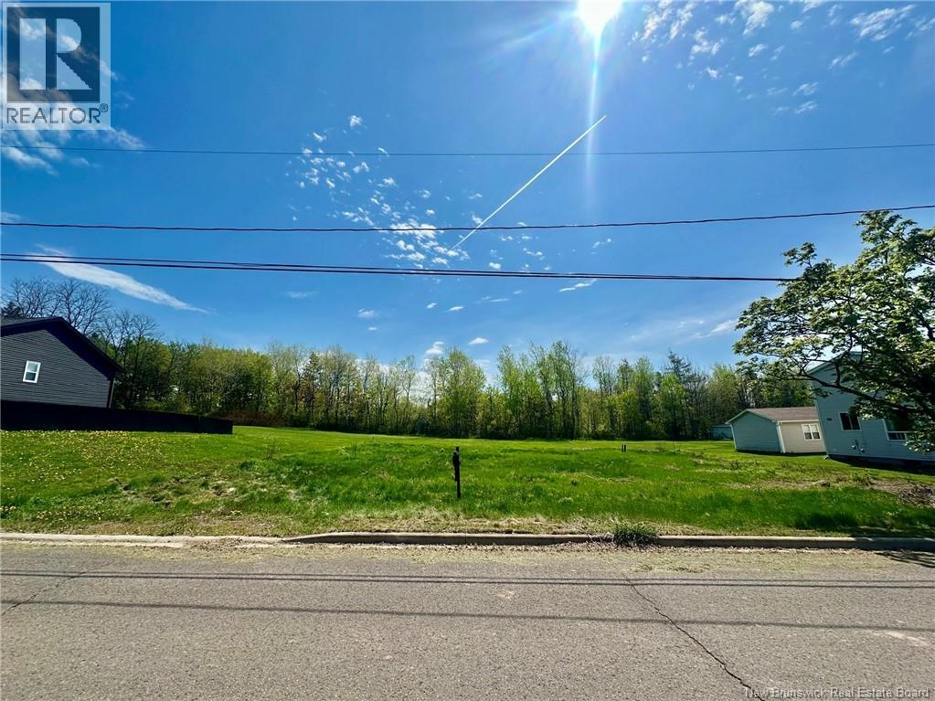 58 Gorveatte Street, Dieppe, New Brunswick  E1A 2E4 - Photo 1 - NB133307