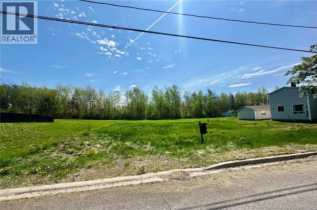 58 Gorveatte Street, Dieppe, New Brunswick  E1A 2E4 - Photo 4 - NB133307
