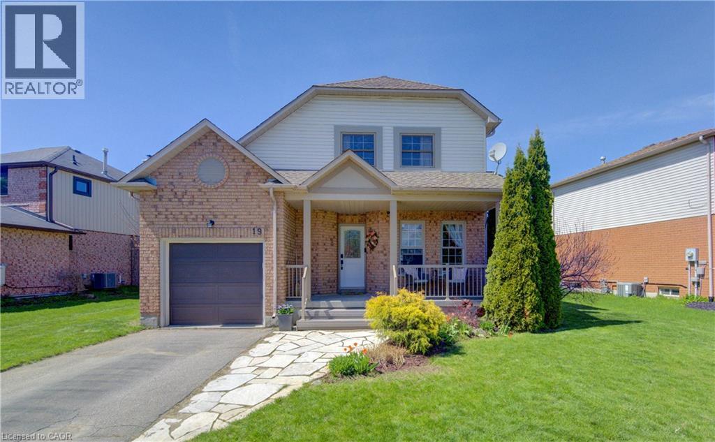 19 BROOM Street, Ayr, Ontario