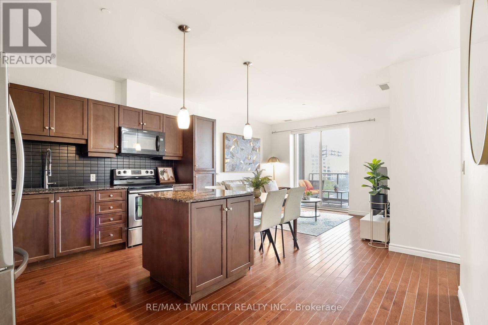 405 - 223 Erb Street W, Waterloo, Ontario  N2L 0B3 - Photo 7 - X13147752