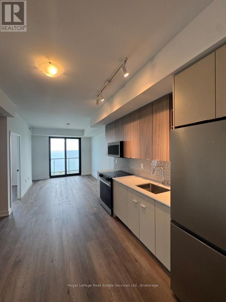2105 - 2075 Lakeshore Road, Burlington, Ontario  L7R 0H3 - Photo 2 - W13148346