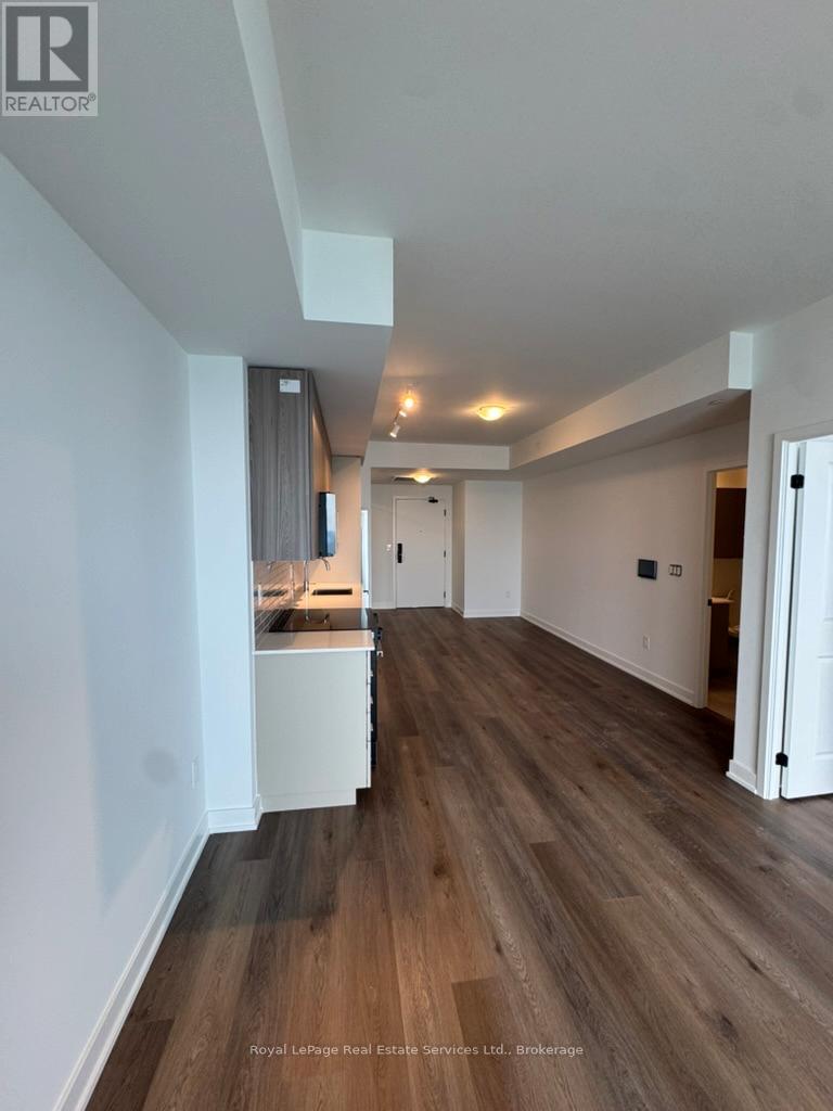 2105 - 2075 Lakeshore Road, Burlington, Ontario  L7R 0H3 - Photo 3 - W13148346