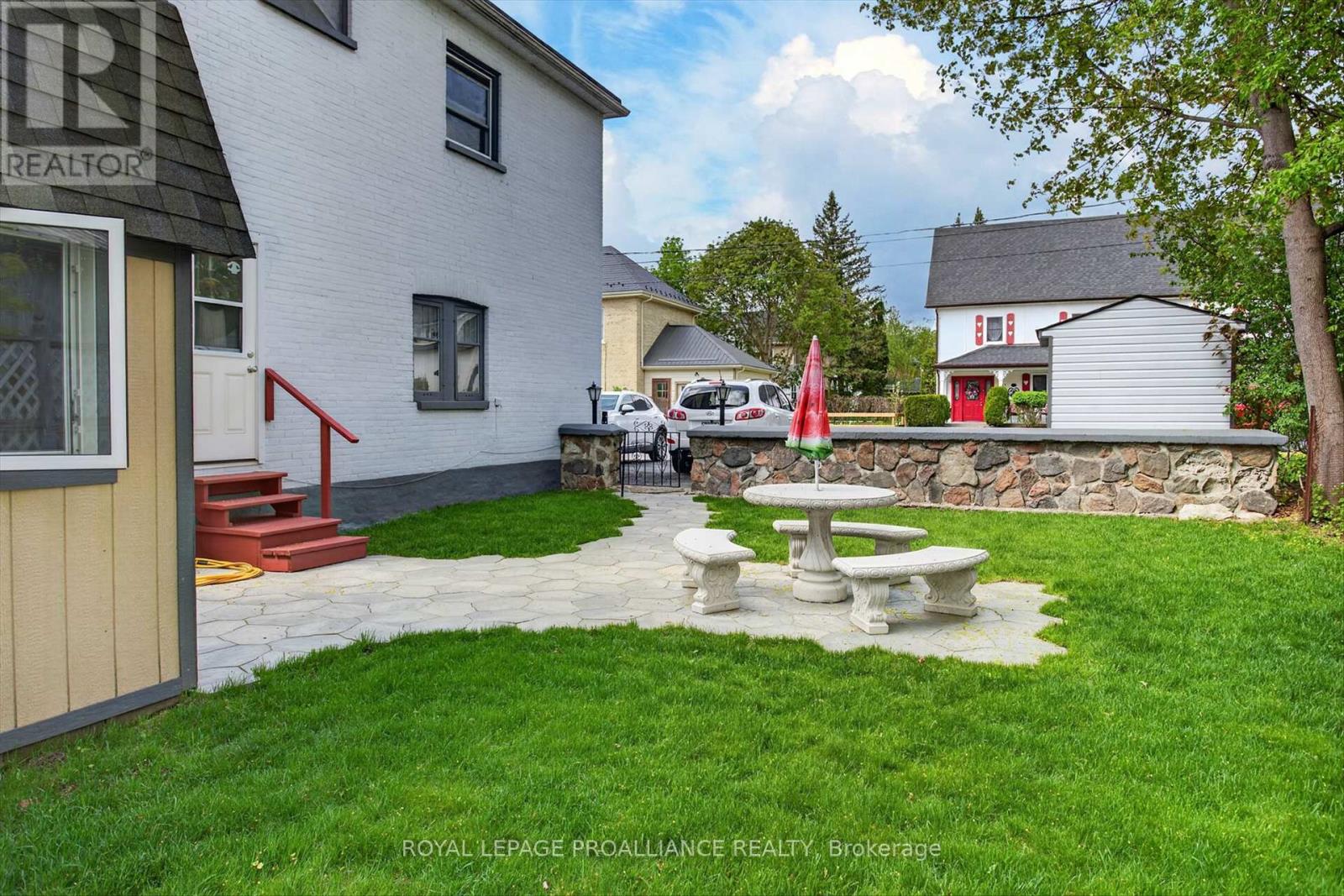 36 Sussex Street N, Kawartha Lakes, Ontario  K9V 3N7 - Photo 34 - X12850542