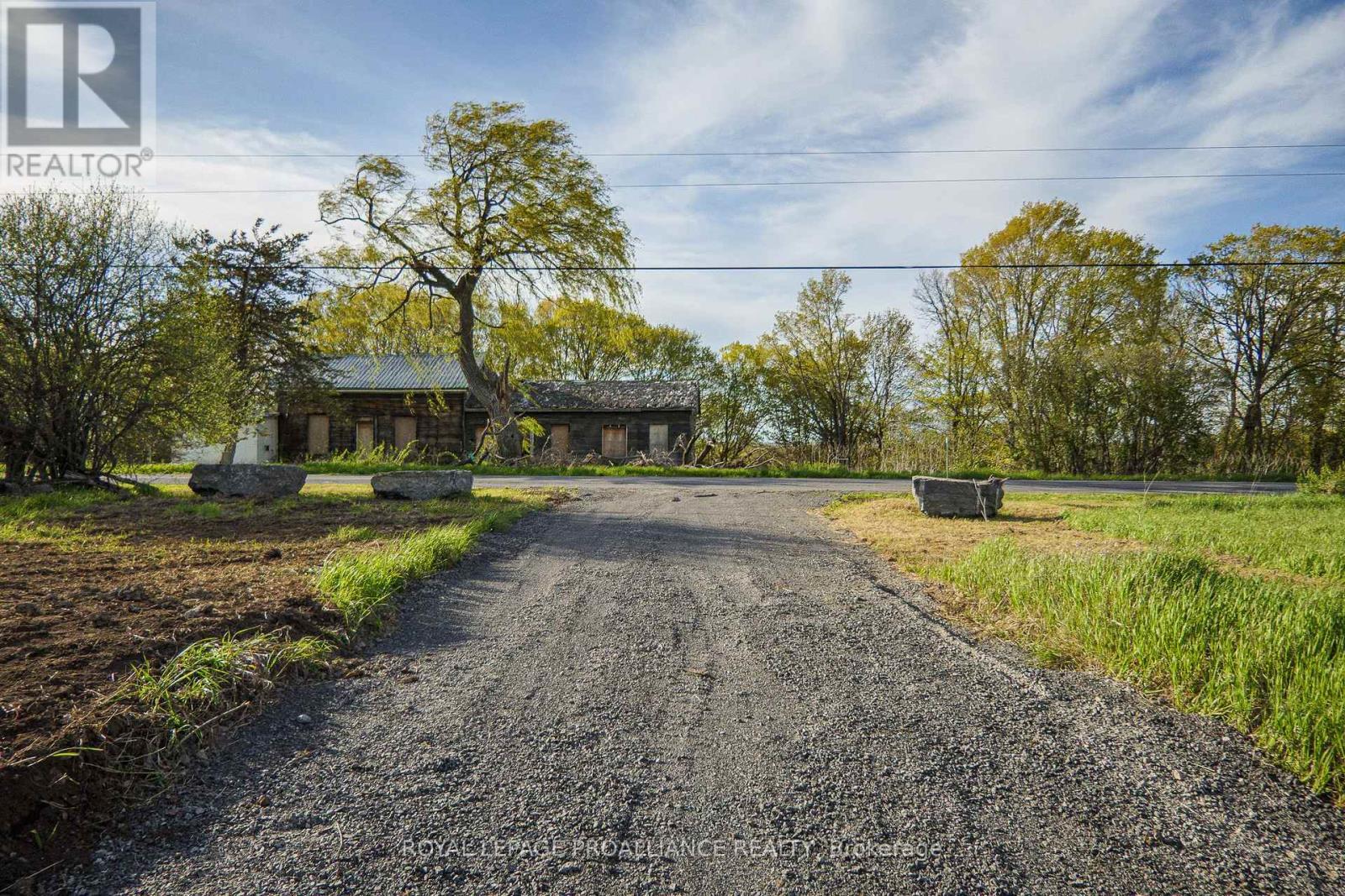 2461 Victoria Road, Prince Edward County, Ontario  K0K 1L0 - Photo 2 - X12983032
