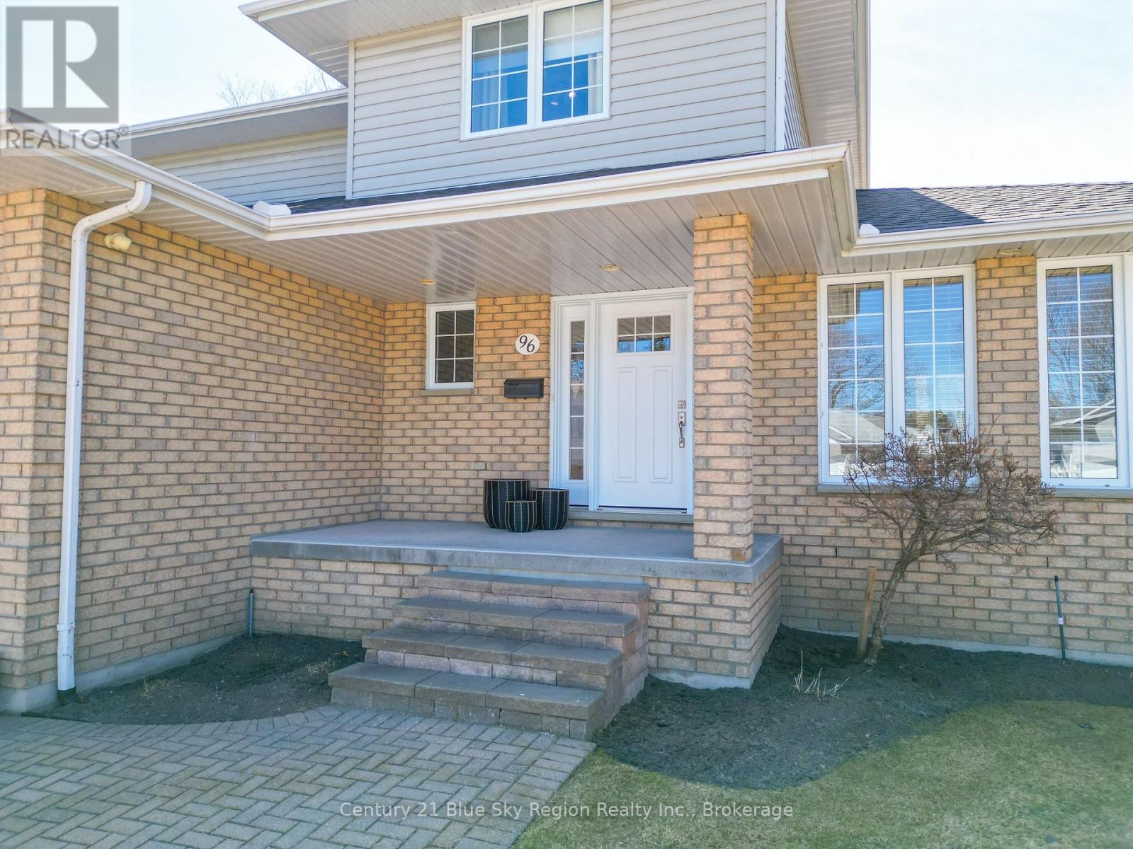 96 Janey Avenue, North Bay, Ontario  P1C 1M6 - Photo 4 - X13148540
