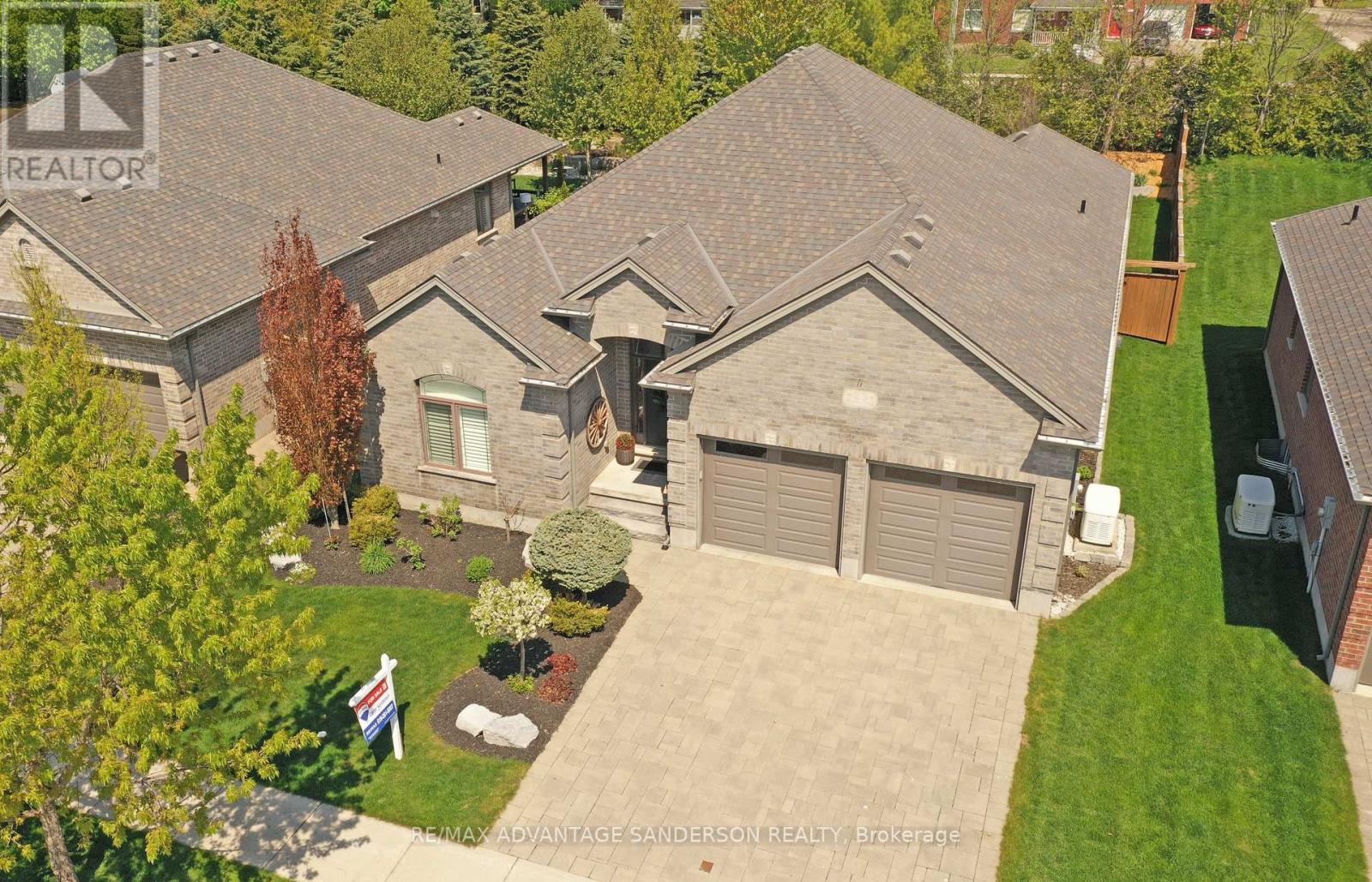 23 Mayapple Crescent, Middlesex Centre, Ontario  N0M 2A0 - Photo 1 - X12997282