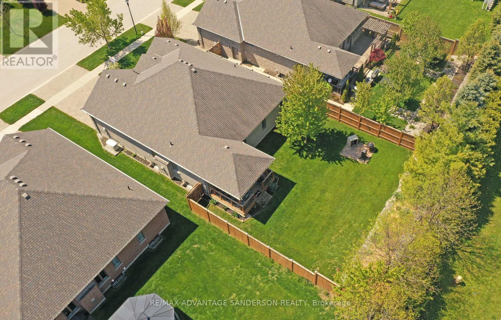 23 Mayapple Crescent, Middlesex Centre, Ontario  N0M 2A0 - Photo 6 - X12997282