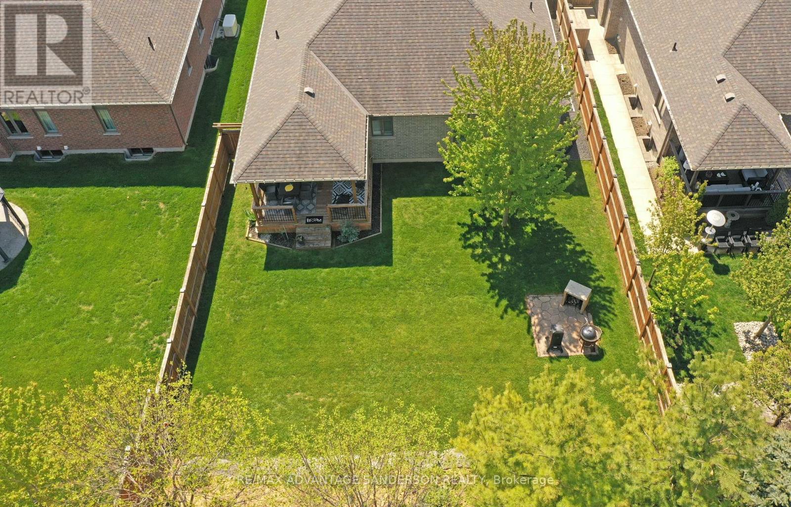 23 Mayapple Crescent, Middlesex Centre, Ontario  N0M 2A0 - Photo 3 - X12997282