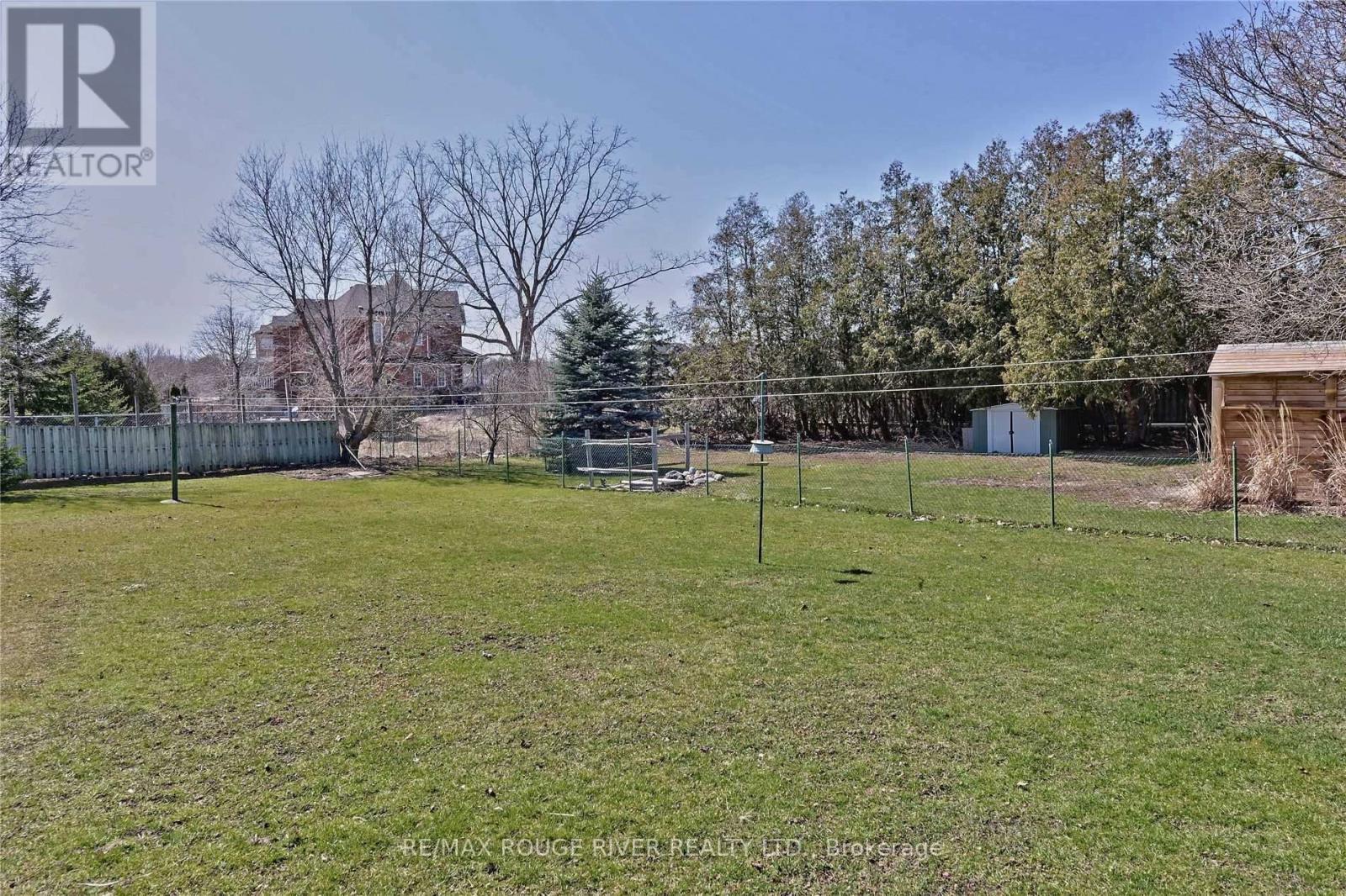 24 Hunt Street, Clarington, Ontario  L1C 2W7 - Photo 3 - E13148210