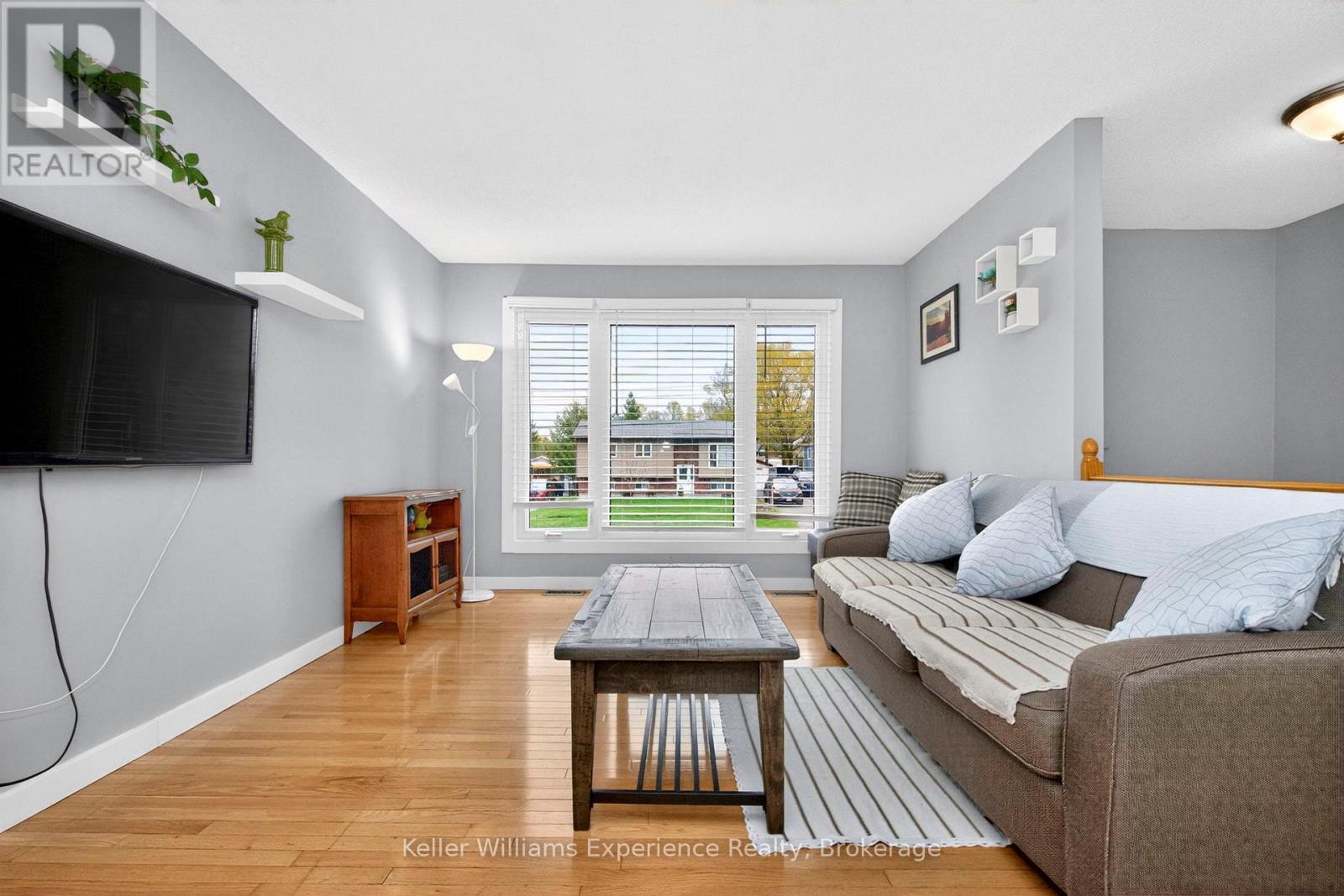 72 Bay Street, Tay (Victoria Harbour), Ontario  L0K 2A0 - Photo 10 - S13148320