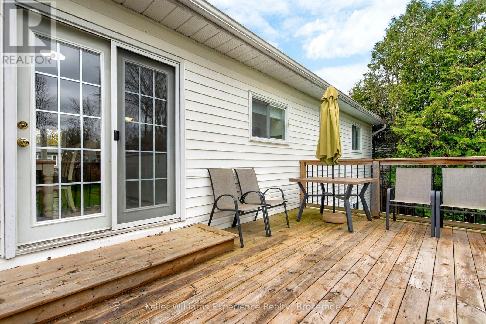 72 Bay Street, Tay (Victoria Harbour), Ontario  L0K 2A0 - Photo 22 - S13148320