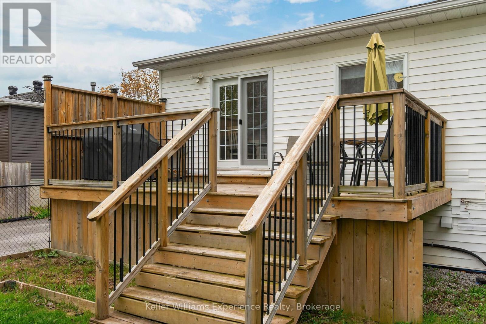 72 Bay Street, Tay (Victoria Harbour), Ontario  L0K 2A0 - Photo 23 - S13148320